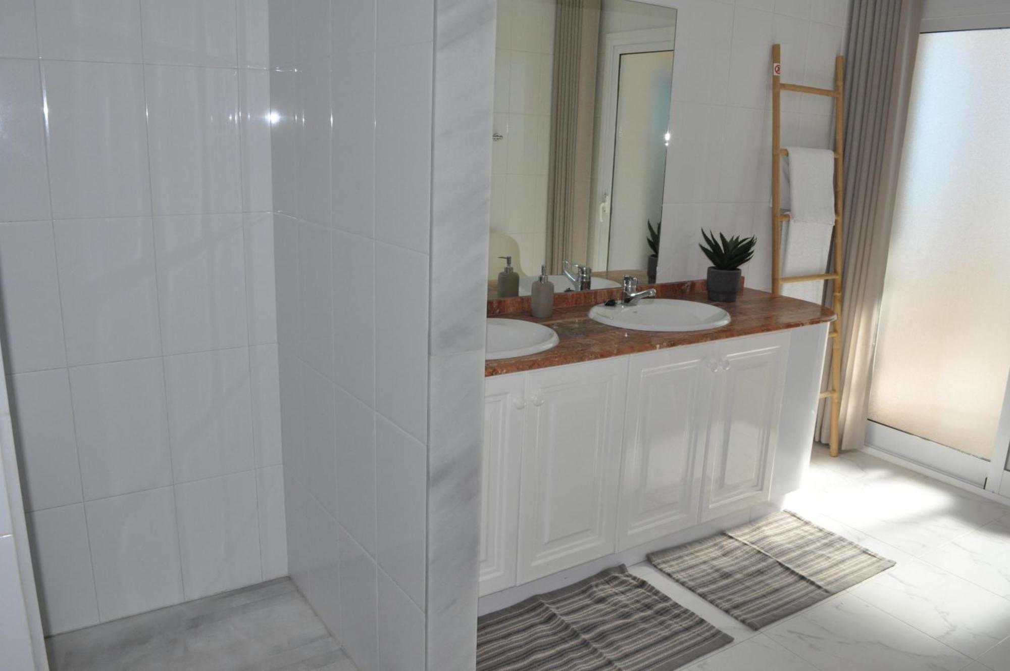 Mijas Golf, Padel, Mountain, Sea View 6 Bedroom Villa *