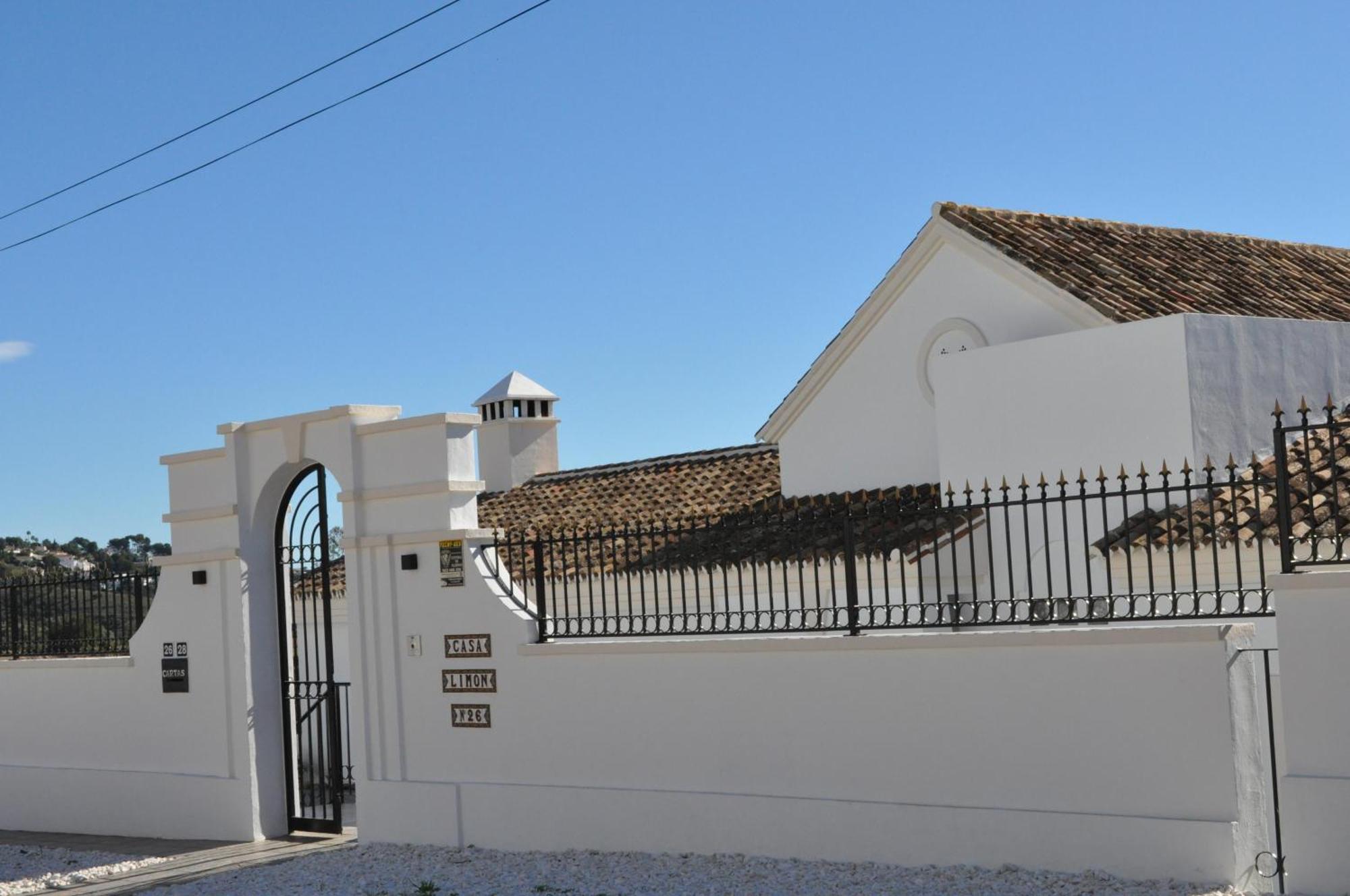 Mijas Golf, Padel, Mountain, Sea View 6 Bedroom Villa